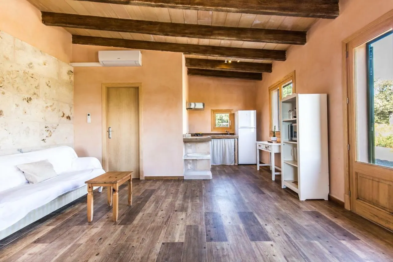 Farm stay Finca Agroturismo Sa Cova Den Borino Campos  Spain